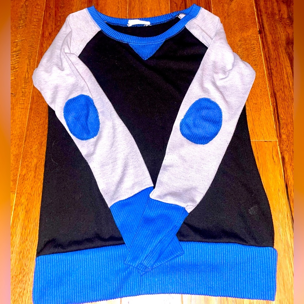 Twenty second long sleeve w crew neck cooler block shirt with blue/black/grey